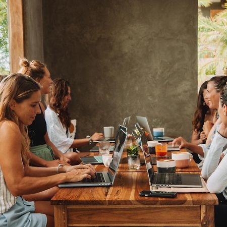 Waves & Wifi - Coworking & Coliving Space In Popoyo Salinas 외부 사진