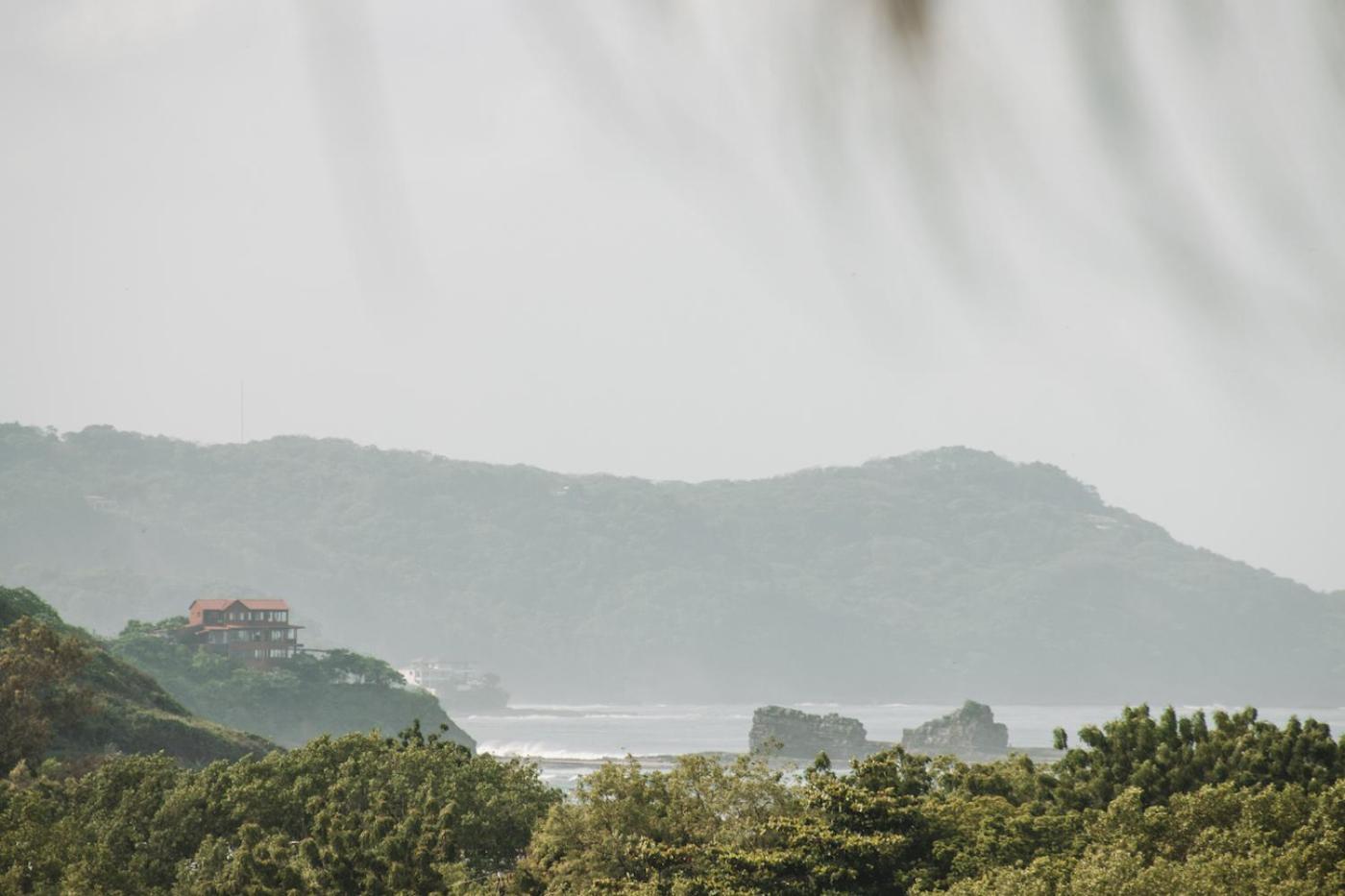 Waves & Wifi - Coworking & Coliving Space In Popoyo Salinas 외부 사진