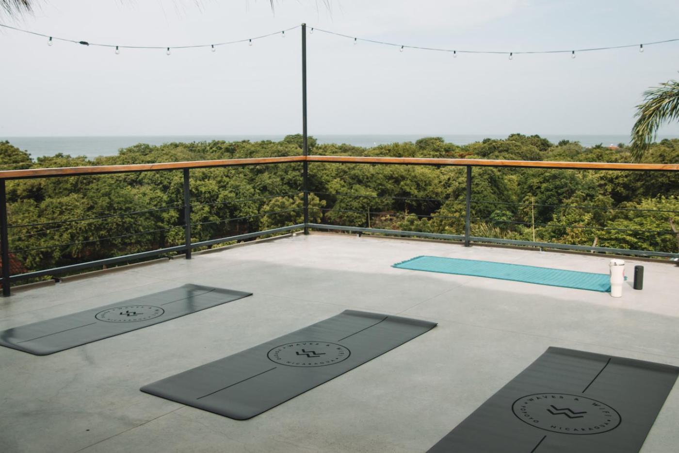 Waves & Wifi - Coworking & Coliving Space In Popoyo Salinas 외부 사진